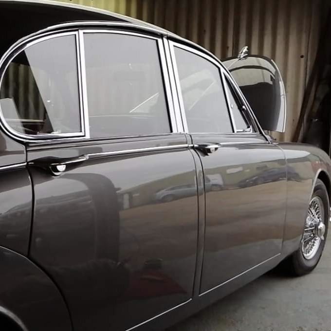 Jaguar Mk2 - classic car restoration - home page
