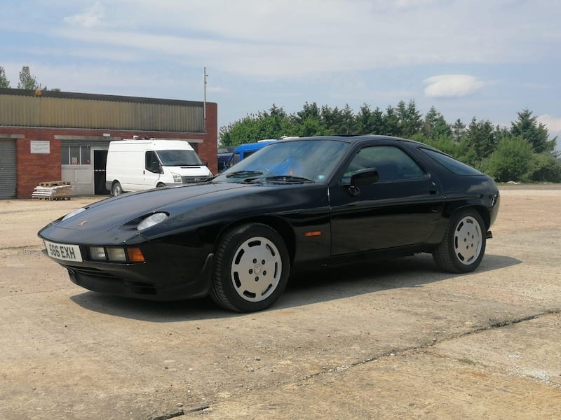 Fostering Classics Porsche 928 side view outside