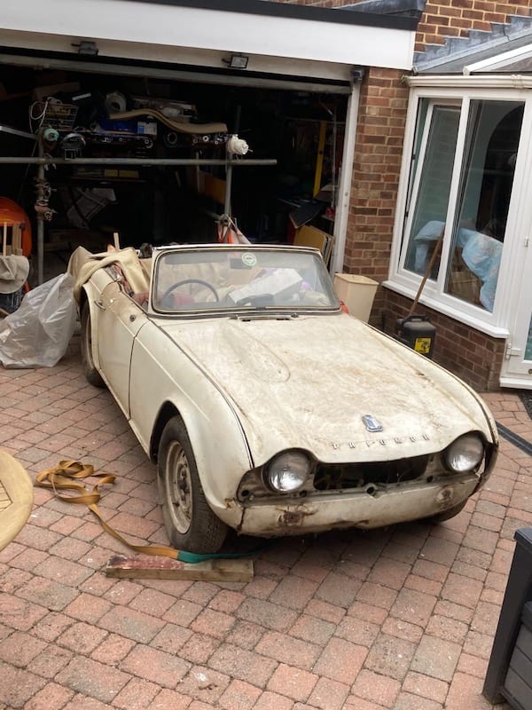 Fostering Classics - Triumph TR4 - as found