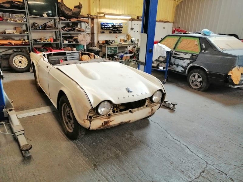 Fostering Classics - TR4 - stripped front view