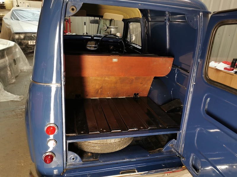 Fostering Classics - Austin A35 - boot