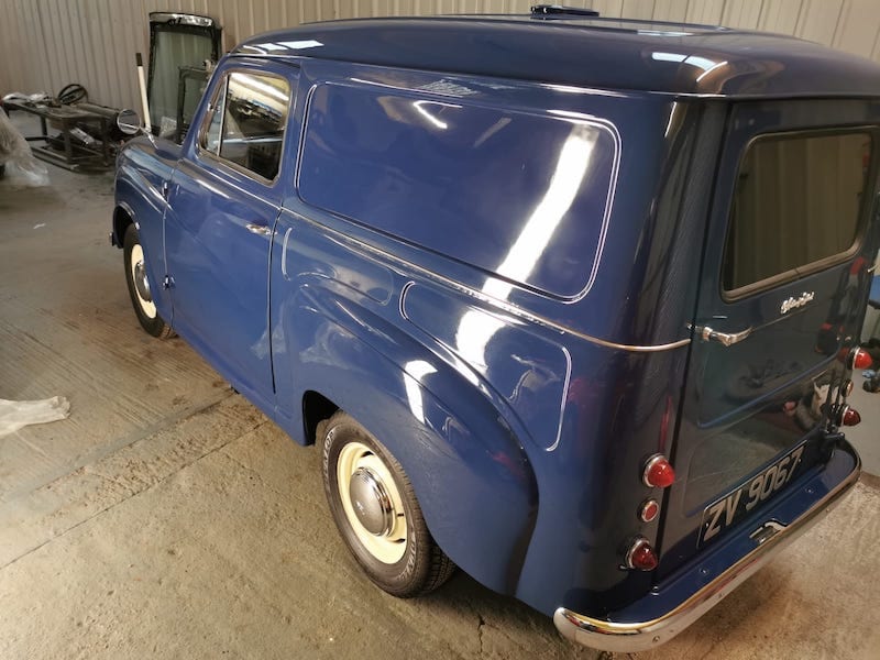 Fostering Classics - Austin A35 - completed side view