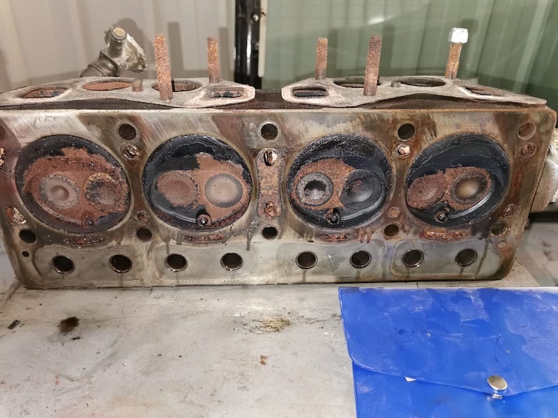 Fostering Classics - Triumph TR4 - cylinder head