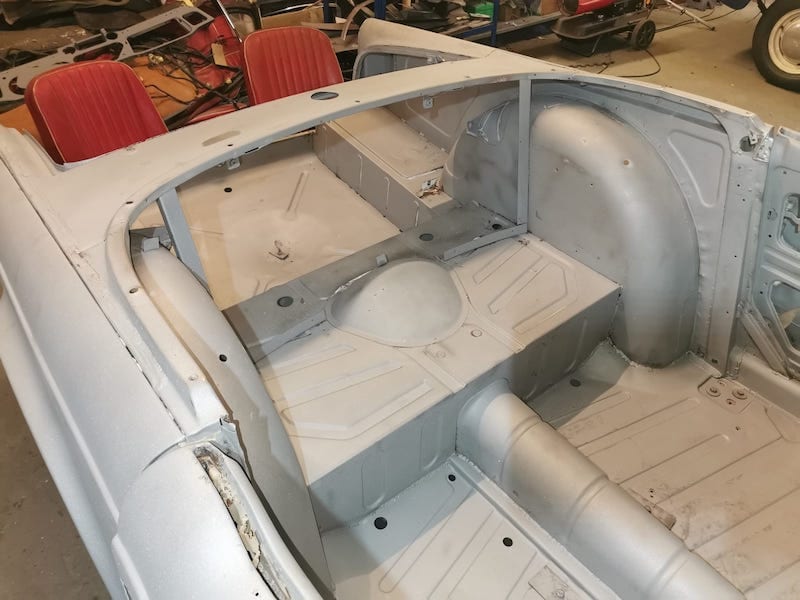 Fostering Classics - Triumph TR4 - interior before primer
