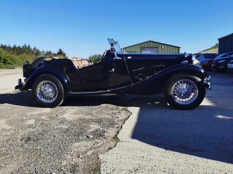 Fostering Classics - 1951 MG TD - black classic MG TD complete restoration