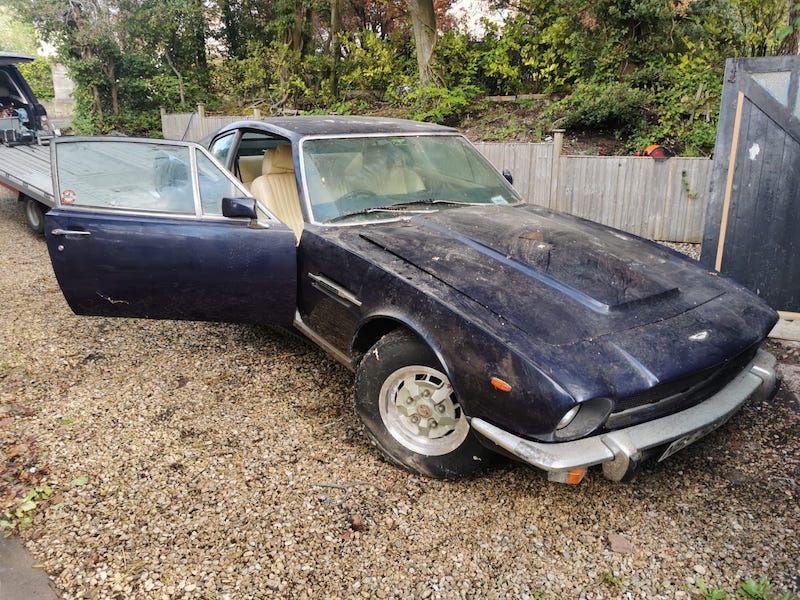 Fostering Classics - Aston Martin V8 - first time out