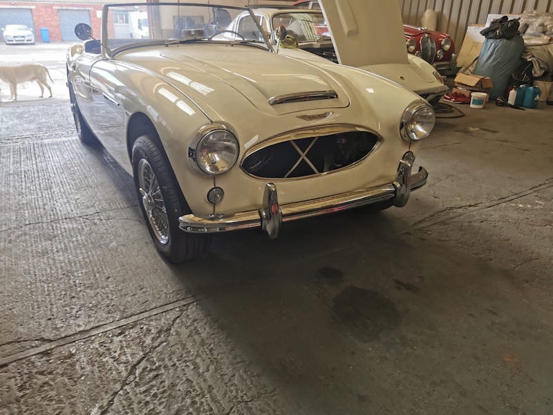 Austin Healey - front - Fostering Classics