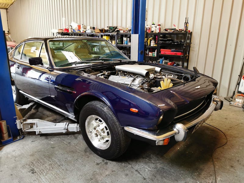 Fostering Classics - Aston Martin - front view - no bonnet