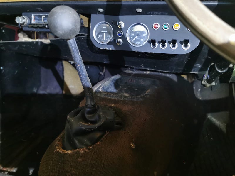 Triumph Vitesse estate - as found dashboard- Fostering Classics