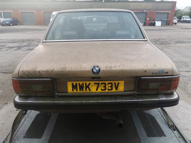 BMW E12 525 - arriving to workshop rear- Fostering Classics