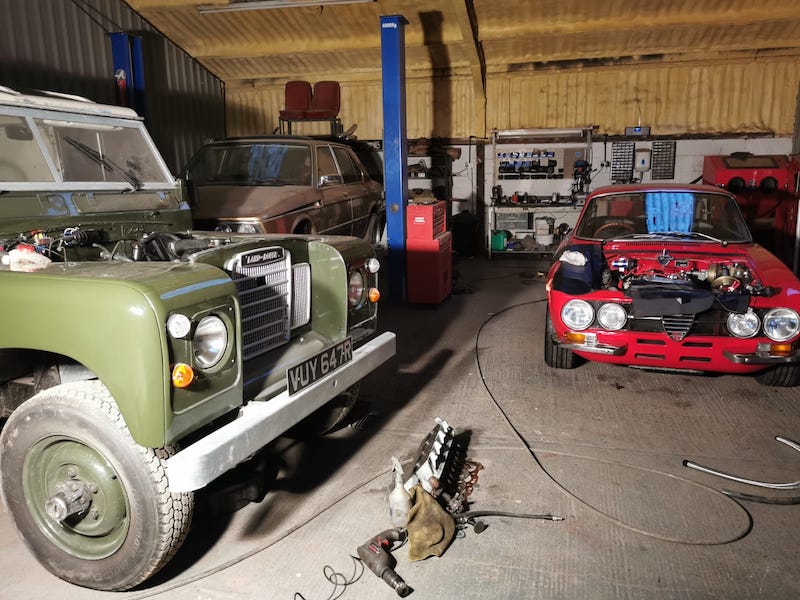 Land Rover Series 3 - in the workshop in good company- Fostering Classics