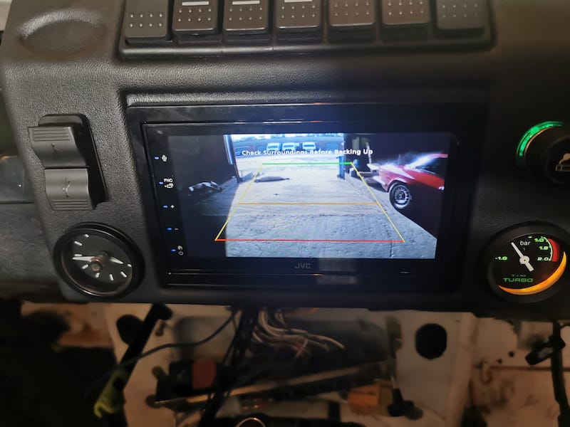 Land Rover Defender 110 - Fostering Classic - new rear view camera