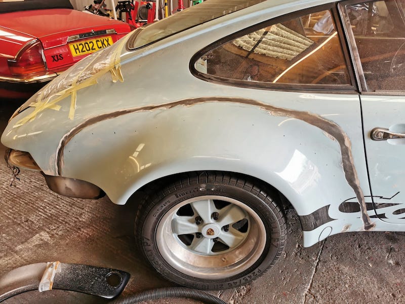 Porsche 911 - Fostering Classics - rear wing fabrication stages