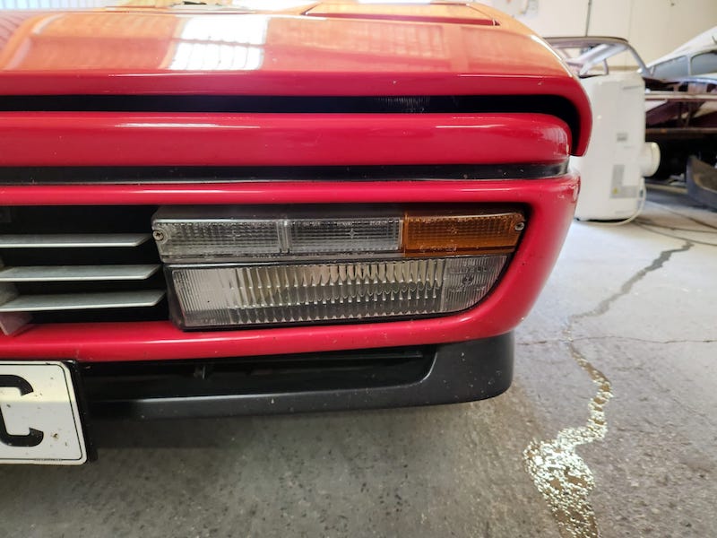 Ferrari 328 GTS - Fostering Classics - lights close up