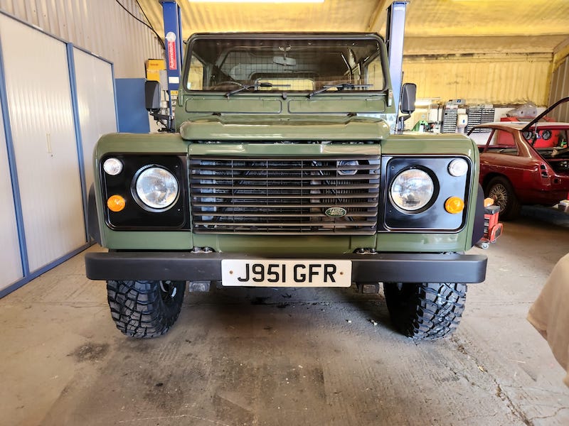 Land Rover Defender 90 - front view completed - Fostering Classics