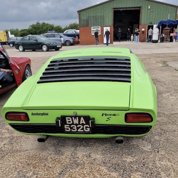 Fostering classic BBQ - Lamborghini Miura back