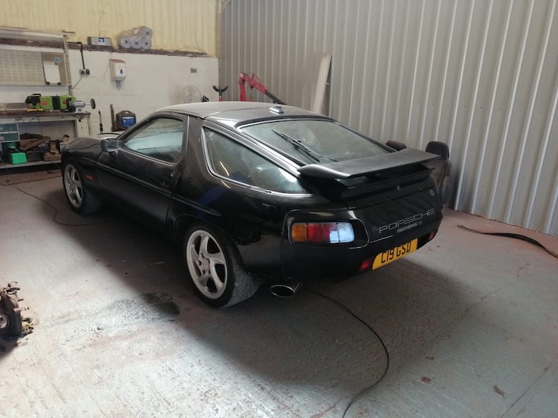 Fostering Classics Porsche 928 first impressions