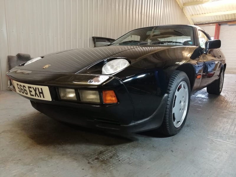 Fostering Classics Porsche 928 front low