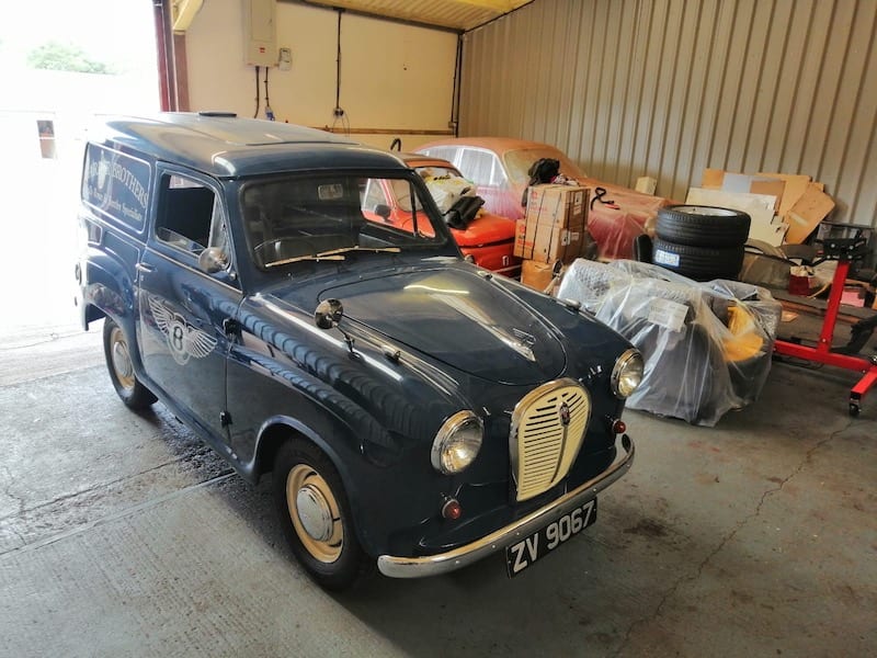 Fostering classics - Austin A35 - in the wrokshop