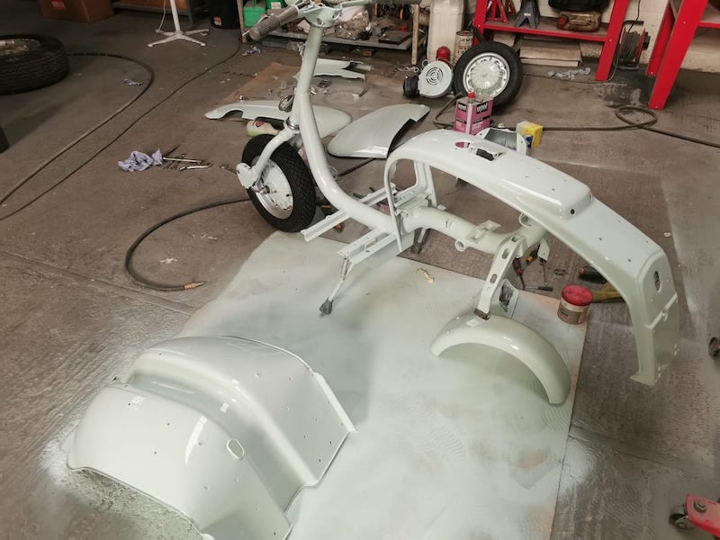 Fostering Classics - Lambretta - body respray