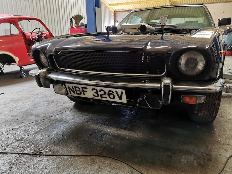 Fostering Classics - Aston Martin - front view