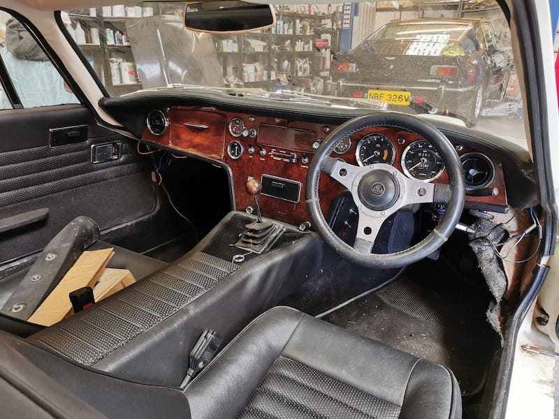 Fostering Classics - Lotus - interior
