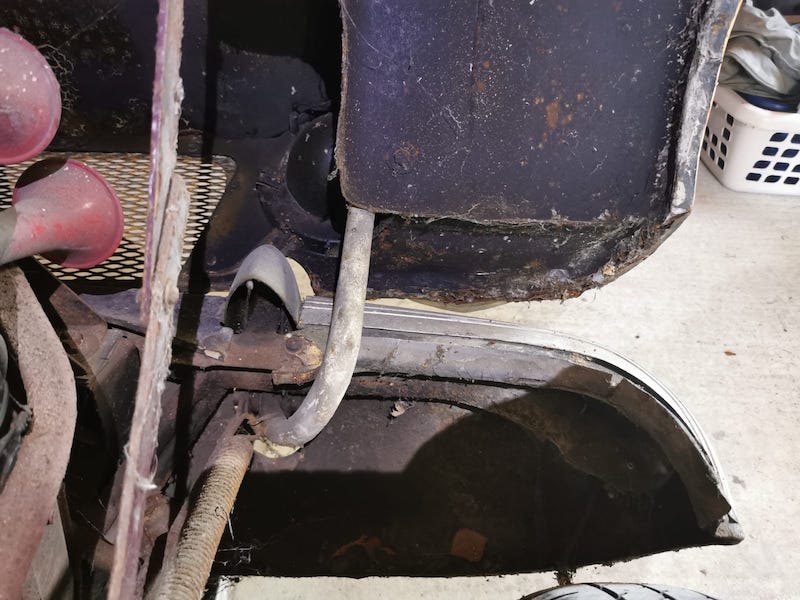 Triumph Vitesse estate - as found front corner bonnet- Fostering Classics