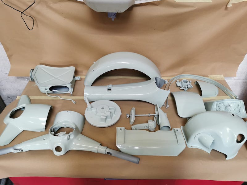 Fostering Classics - Lambretta - painted parts