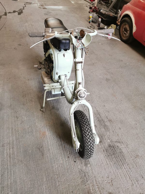 Fostering Classics - Lambretta - ready to be assembled