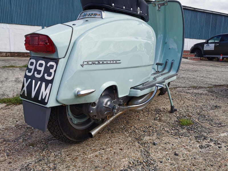 Fostering Classics - Lambretta - finished close up
