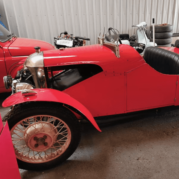 Morgan 3 wheeler - thumbnail - Fostering Classics - 1