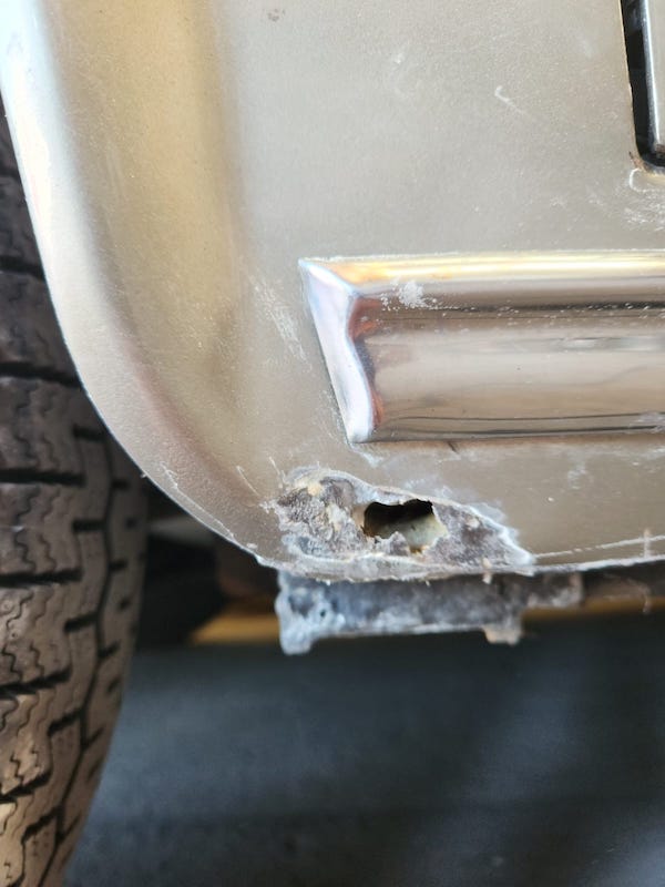 damaged sill - Lancia Flavia - Fostering Classics