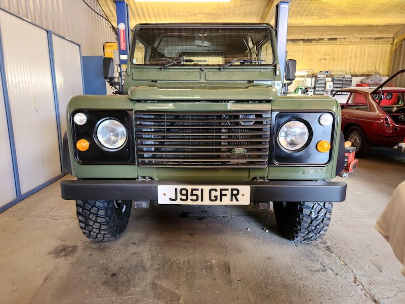 Land Rover Defender 90 - front view completed - Fostering Classics