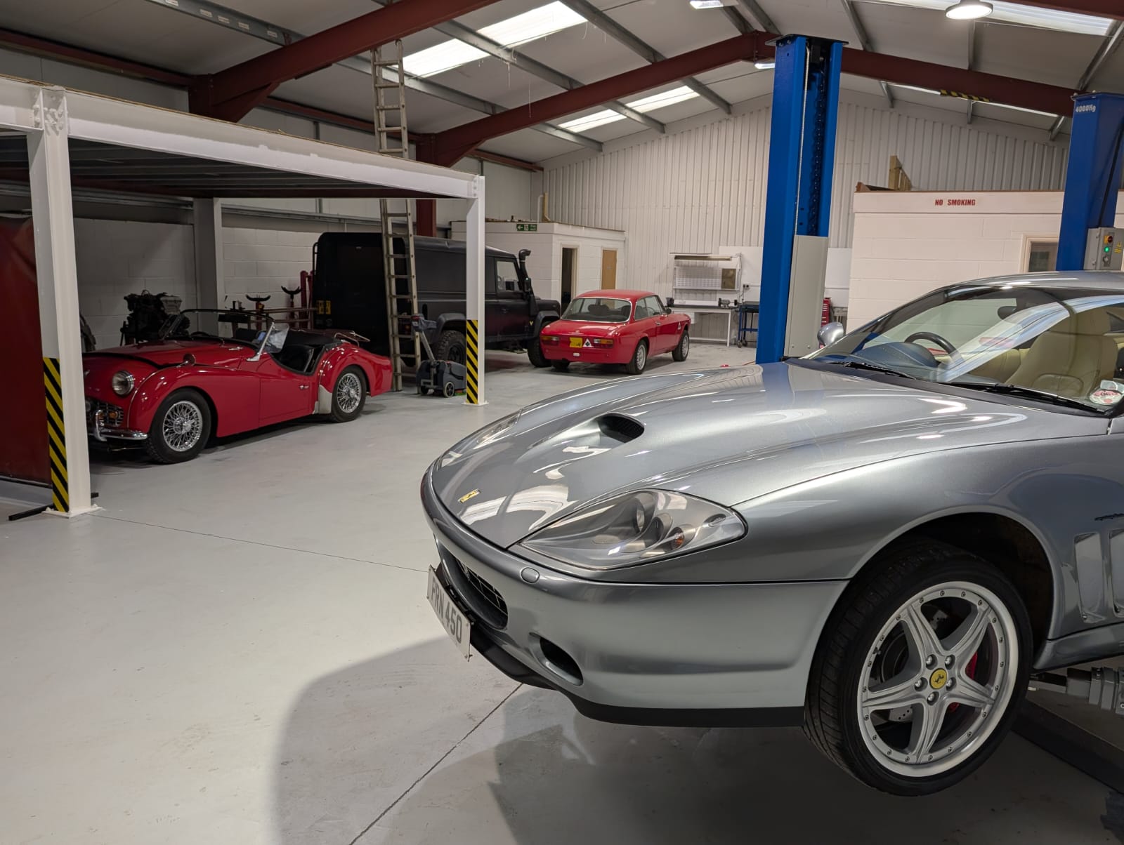 Fostering classics - new workshop -close up Ferrari